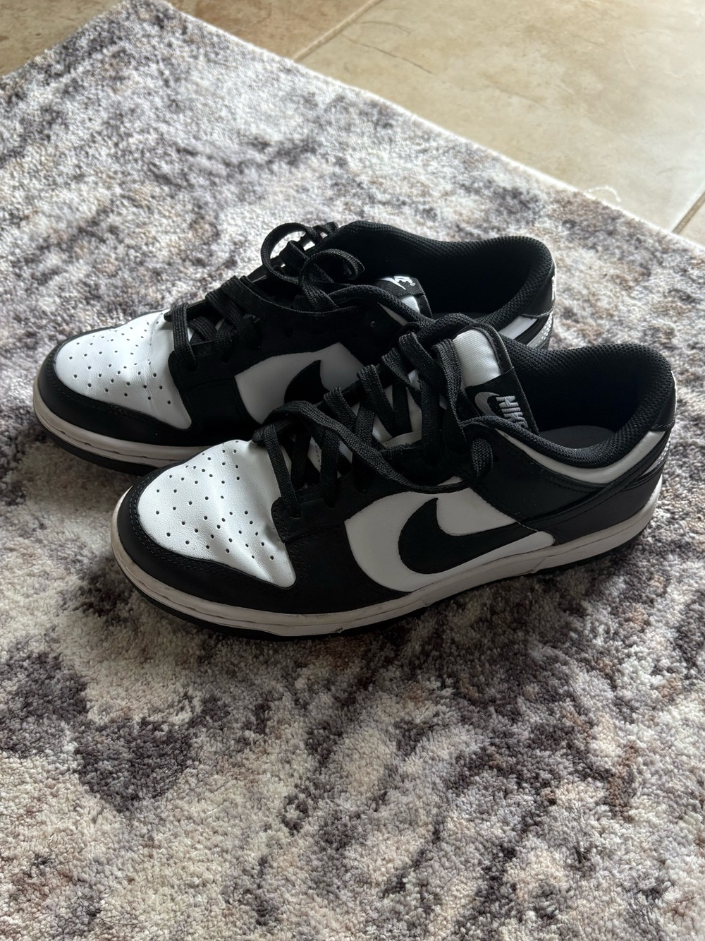 Nike Women’s Dunk Low Show
